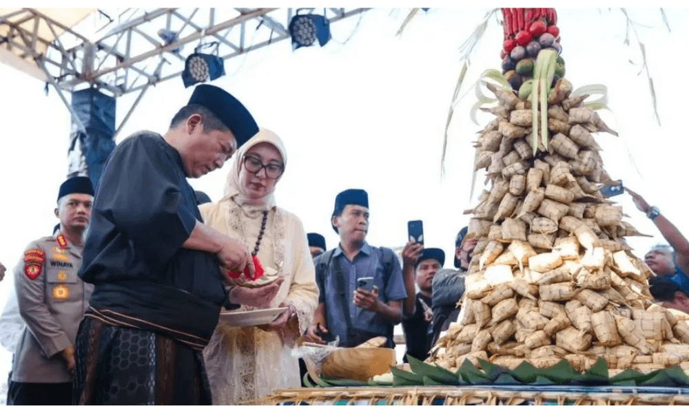 Lebaran Topat di NTB Jadi Tradisi Kebersamaan dan Daya Tarik Wisata Budaya