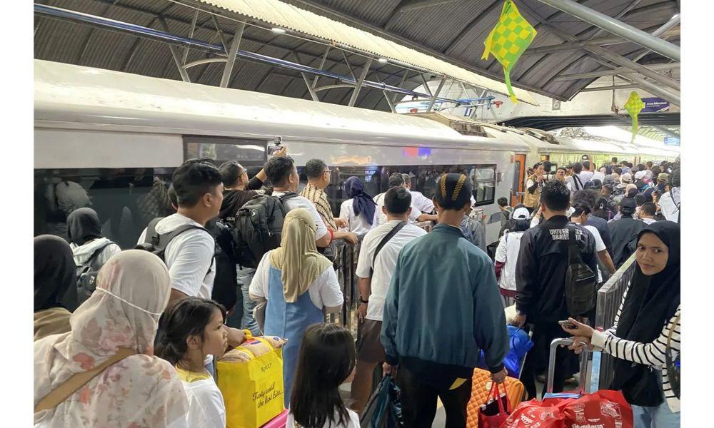 Arus Balik Lebaran di Daop 8 Surabaya Masih Tinggi, Tembus 52 Ribu Penumpang