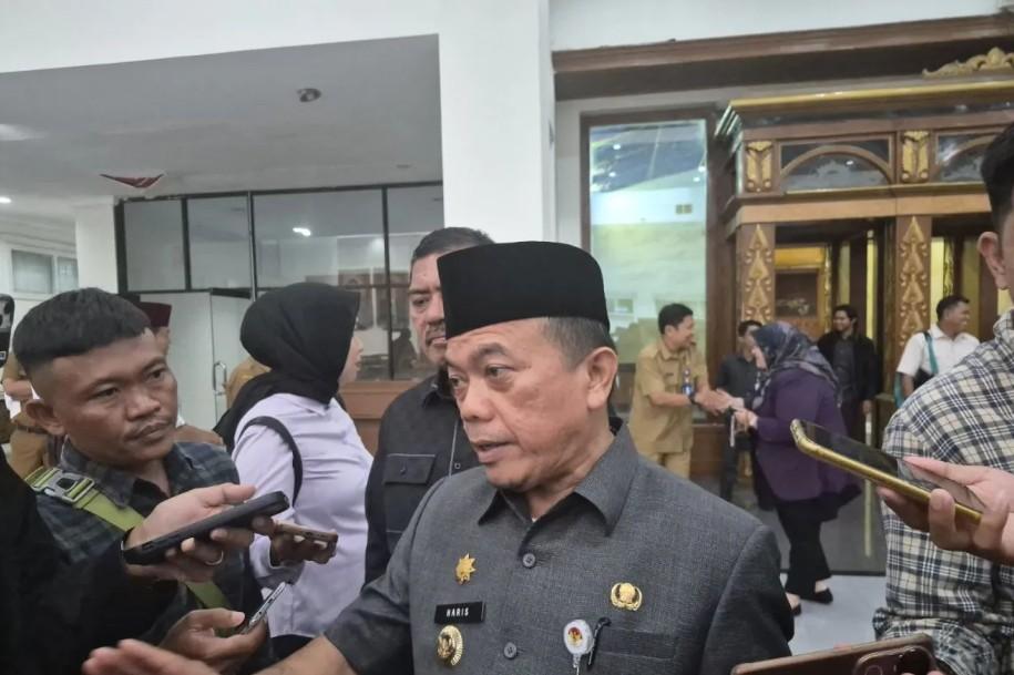 Gubernur Jambi Al Haris Dukung Pembatasan Gadget di Sekolah untuk Tingkatkan Fokus Belajar Siswa