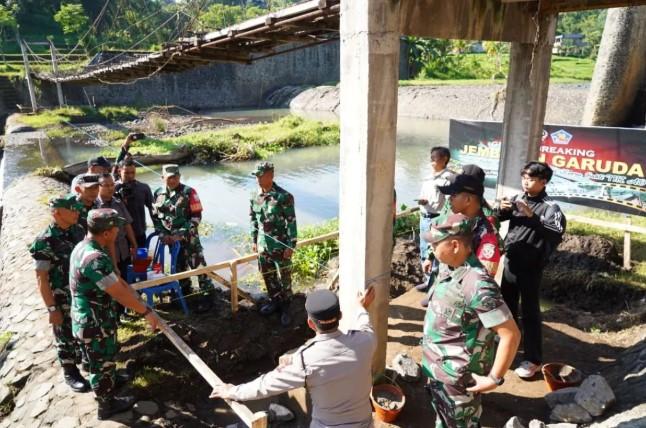 Kodam Udayana Mulai Bangun 24 Jembatan Garuda untuk Percepat Akses Wilayah Pelosok