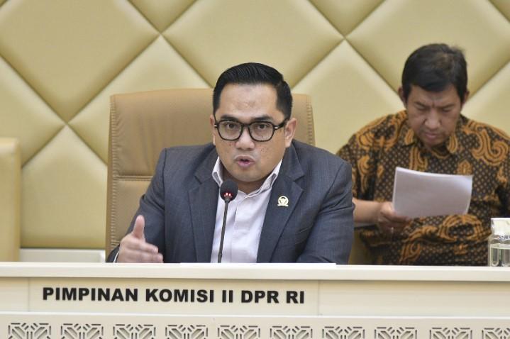 Komisi II DPR RI Tekankan Layanan Publik Tetap Normal di Tengah Dampak Konflik Geopolitik Global