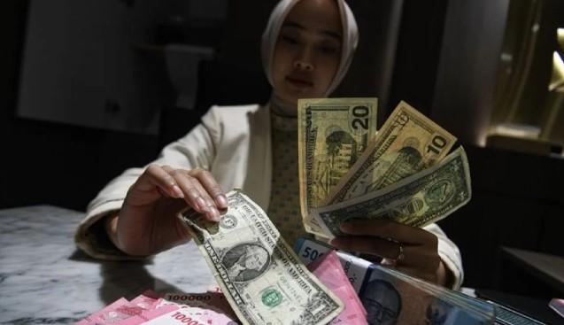 Rupiah Menguat pada Perdagangan Rabu Pagi ke Level Rp16.986 per Dolar AS