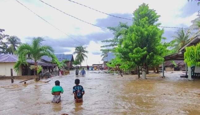 Hujan Deras Picu Banjir di Banggai dan Morowali, Puluhan Rumah Warga Terdampak