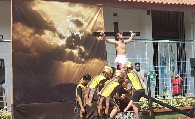 Visualisasi Jalan Salib di Cililitan Ajak Umat Dalami Sengsara Kristus dan Refleksi Iman