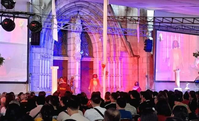 Katedral Jakarta Ajak Umat Cintai Lingkungan dan Wastra Nusantara saat Perayaan Paskah 2026