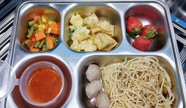 BGN Tanggung Biaya Korban Keracunan MBG di Duren Sawit dan Hentikan Operasional Dapur