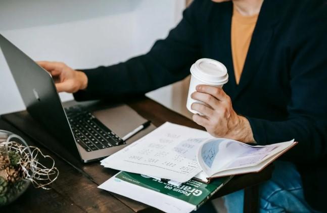 Paparan AC Terlalu Lama Disebut Dapat Ganggu Metabolisme dan Picu Gaya Hidup Tidak Aktif