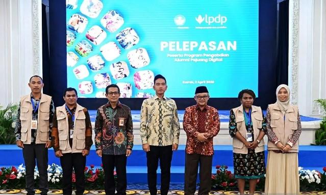 Wapres dan Mendikdasmen Lepas 150 Alumni LPDP untuk Percepat Digitalisasi Sekolah di Wilayah 3T