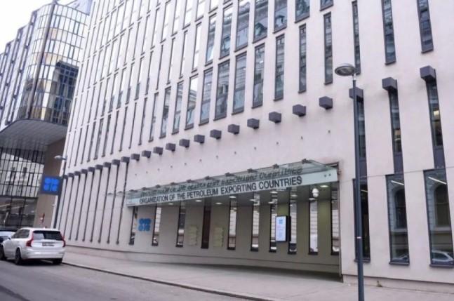 OPEC+8 Sepakat Naikkan Produksi Minyak 206 Ribu Barel per Hari pada Mei 2026