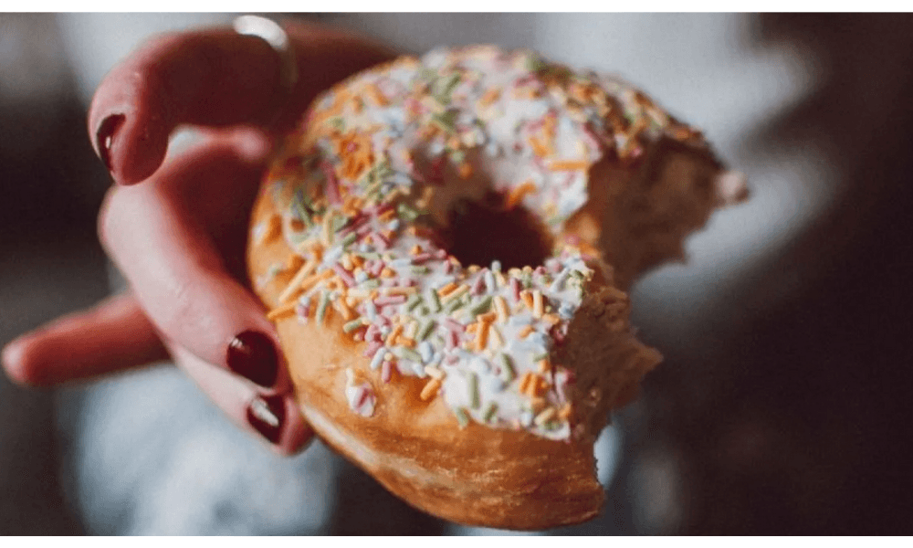 Camilan Kemasan Tak Selalu Sehat, Ahli Ingatkan Waspadai Kandungannya