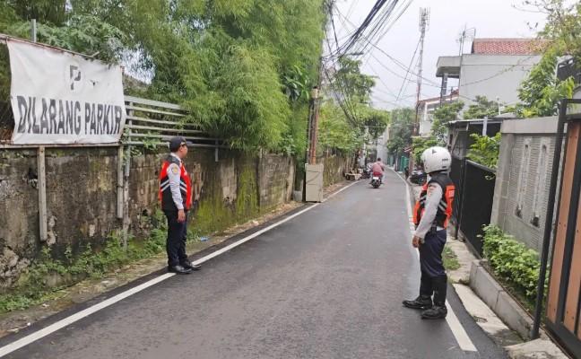 Parkir Liar di Pasar Rebo Dibersihkan Usai Viral, Kendaraan Dipindahkan Sebelum Ditertibkan