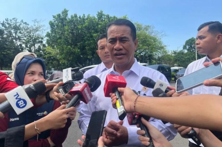 Mentan Amran Minta Importir Tahan Harga Kedelai, Stok Beras Nasional Capai Rekor Tertinggi