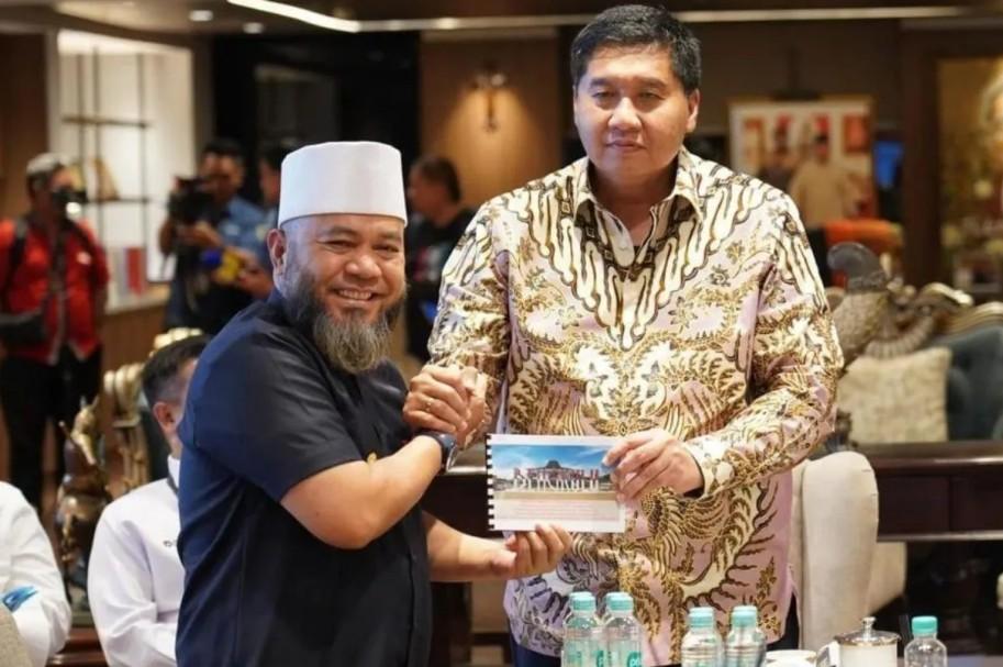 Gubernur Helmi Hasan Umumkan Tambahan 1.299 Unit BSPS Tahap Ketiga untuk Bengkulu