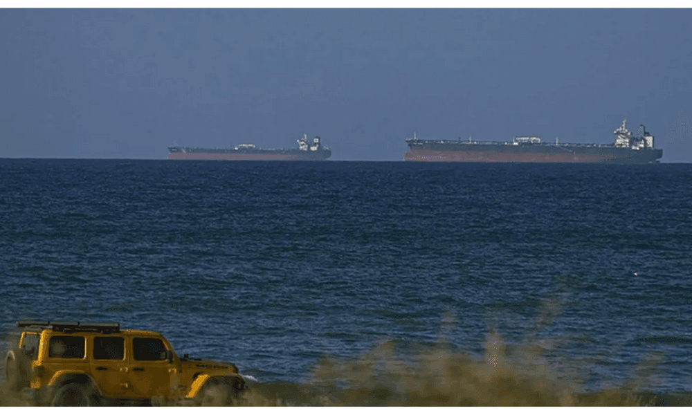 Iran Batasi Kapal di Selat Hormuz, Biaya Melintas Capai Rp34 Miliar