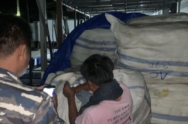 TNI AL Gagalkan Penyelundupan Ballpress Asal Malaysia di Tarakan, Diduga Libatkan Jaringan Lintas Negara