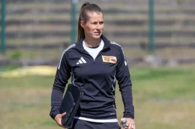 Marie-Louise Eta Cetak Sejarah sebagai Pelatih Perempuan Pertama di Bundesliga Bersama Union Berlin