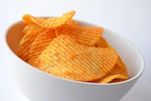 Ahli Gizi Ungkap Keripik Panggang Tidak Selalu Lebih Sehat dari Keripik Biasa