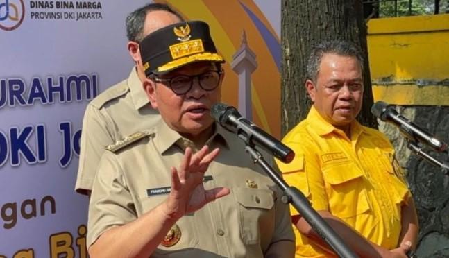Gubernur Pramono Beri Wewenang Bina Marga Ajukan Kuota PJLP untuk Atasi Jalan Berlubang