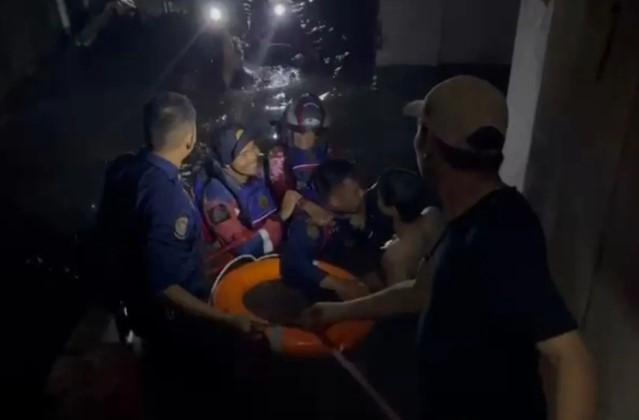 Hujan Deras Picu Banjir di Bandarlampung, 16 Kecamatan Terdampak dan Satu Warga Meninggal