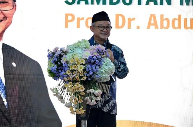 Mendikdasmen Resmikan 32 Sekolah dan Distribusikan 1.577 IFP untuk Percepat Digitalisasi Pendidikan di Sidoarjo