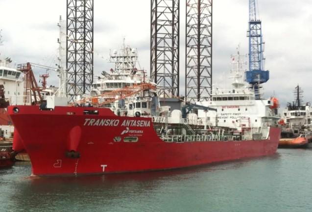 Kapal Tanker Pertamina Sandar di Ampenan, Pasok 3 Ribu KL B40 untuk Jaga Energi NTB