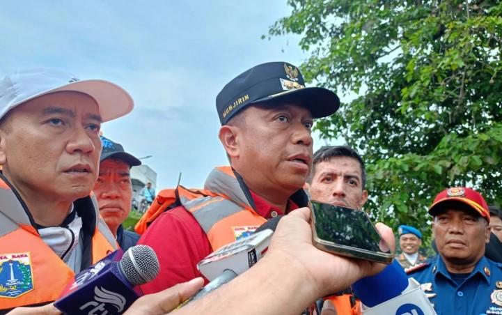 Pemkot Jakarta Timur Gencarkan Penangkapan Ikan Sapu-sapu demi Selamatkan Ekosistem Sungai