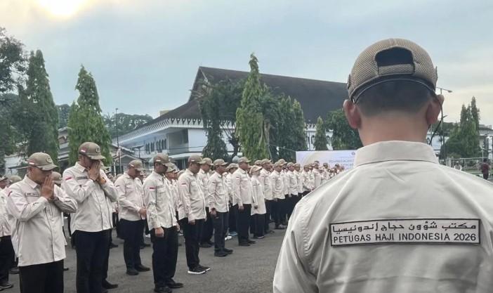 Wamenhaj Minta Petugas Haji Wakafkan Diri Demi Layanan Maksimal bagi Jamaah Indonesia