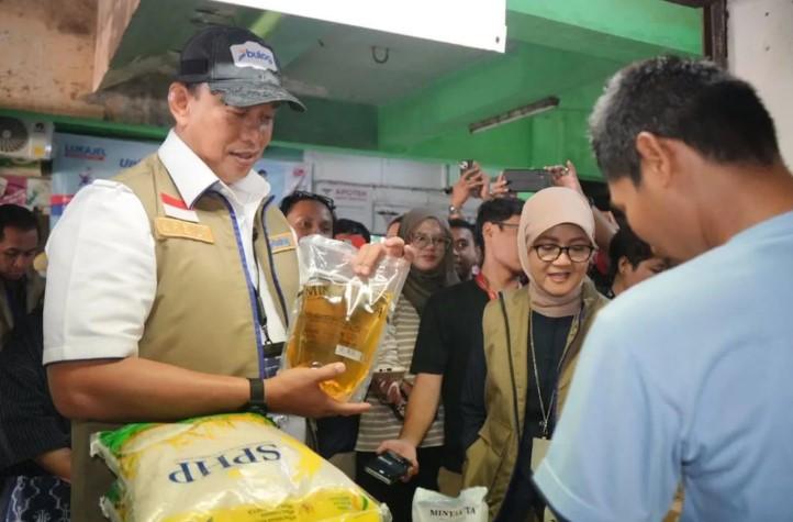 Dirut Bulog Pastikan Harga Minyakita Stabil dan Stok Berlimpah di Tengah Isu Pasokan