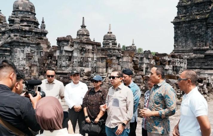 Menbud Fadli Zon Dorong Percepatan Restorasi Candi untuk Dongkrak Pariwisata Budaya