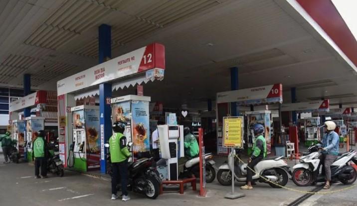 Harga Solar dan Bensin RON 98 Melonjak Tajam di Pertengahan April Akibat Konflik Global