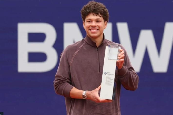 Ben Shelton Juara ATP 500 Munich Usai Kalahkan Flavio Cobolli Dua Set Langsung