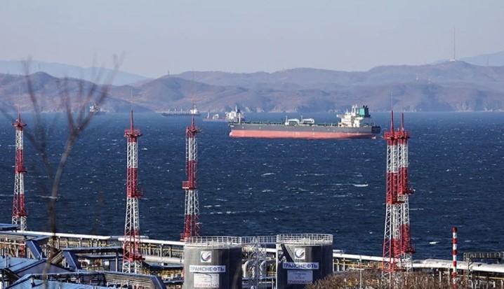 AS Sebut Izin Penjualan Minyak Rusia sebagai Langkah Pragmatis di Tengah Krisis Energi Global