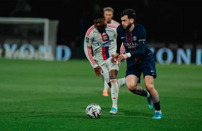 PSG Tumbang di Kandang dari Lyon, Persaingan Gelar Ligue 1 Kian Ketat dengan Lens