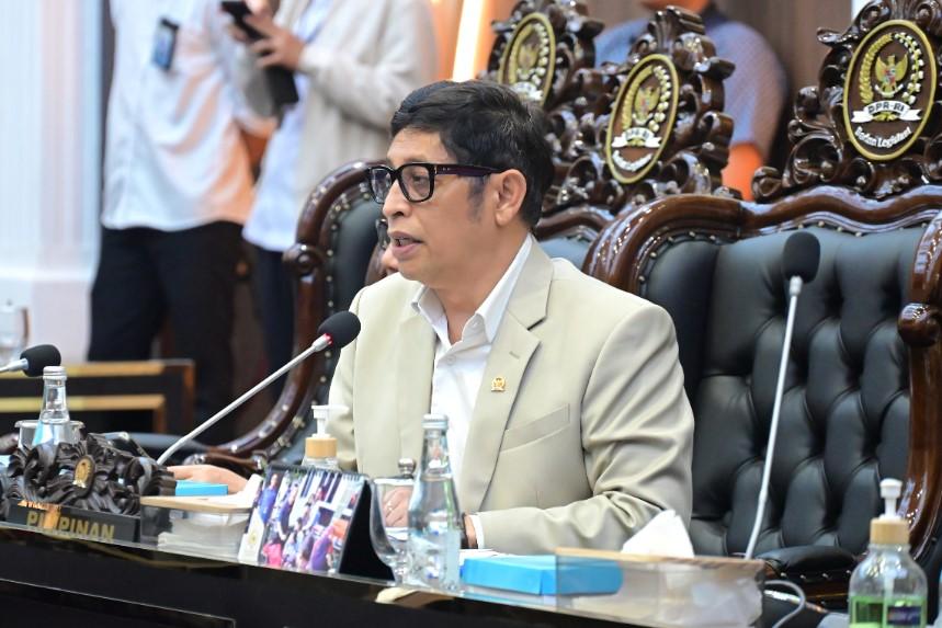 Baleg DPR Sepakati Batas Usia Minimal PRT 18 Tahun dalam RUU PPRT