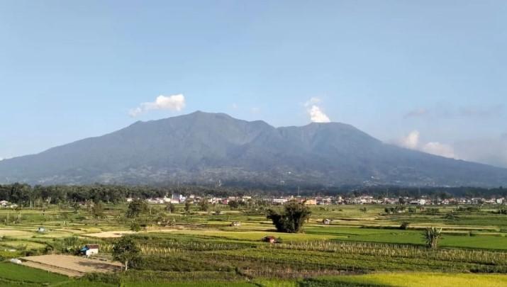 Aktivitas Gunung Marapi Didominasi Gempa Embusan, Badan Geologi Pastikan Masih Stabil