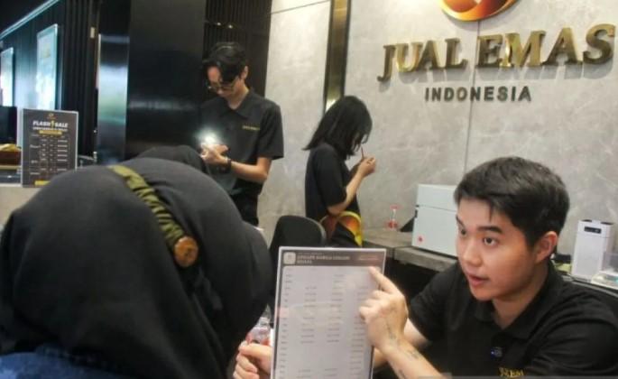 Harga Emas Galeri24 dan UBS di Pegadaian Kompak Turun pada Perdagangan Selasa Pagi