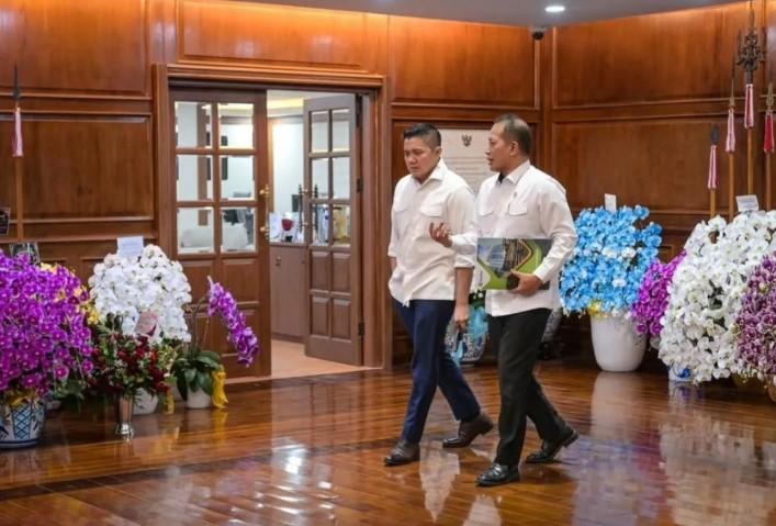 Seskab dan Menteri Koperasi Bahas Rekrutmen 30 Ribu Manajer Kopdes Merah Putih untuk Dorong Ekonomi Desa