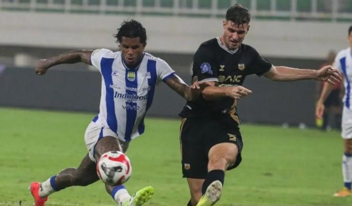 Eliano Reijnders Tegaskan Persib Masih di Jalur Juara Meski Ditahan Imbang Dewa United