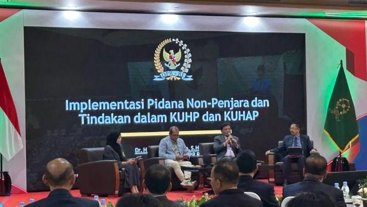 Ketua Komisi III DPR Habiburokhman Pastikan RUU Jabatan Hakim Segera Disahkan untuk Perkuat Perlindungan