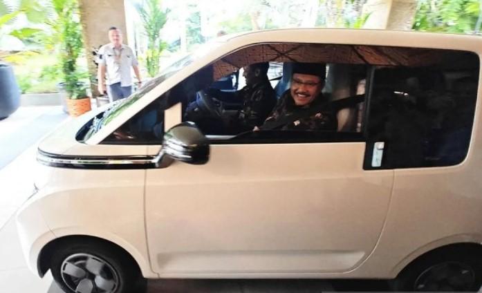 Kemensos Wajibkan Pegawai Gunakan Transportasi Umum atau Listrik Tiap Kamis demi Hemat BBM