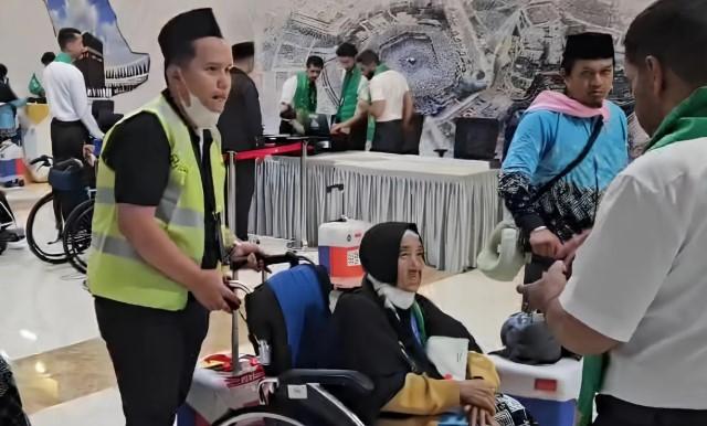 Sebanyak 391 Jamaah Kloter Pertama Resmi Diberangkatkan ke Tanah Suci Melalui Bandara Soetta