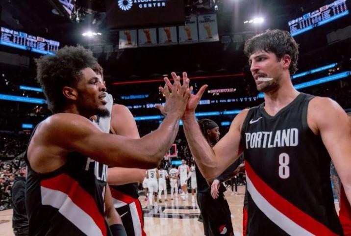 Blazers Bangkit Dramatis Tumbangkan Spurs 106-103, Seri Playoff NBA Kini Imbang 1-1