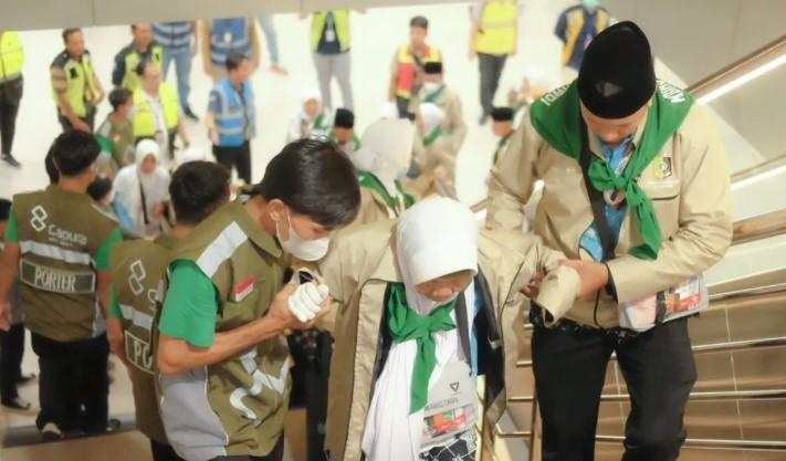 Calon Haji Kloter 2 NTB Batal Berangkat akibat Stroke, Digantikan Peserta Lain