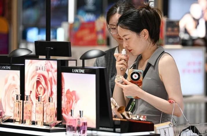 Penjualan Bebas Bea Lepas Pantai Hainan Tembus 41 Miliar Dolar AS dalam 15 Tahun