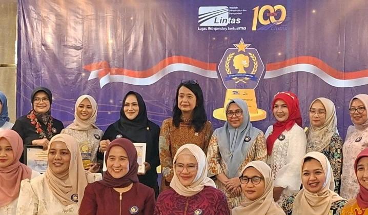 Wamen PU Tegaskan Peran Strategis Perempuan dalam Pembangunan Infrastruktur Nasional