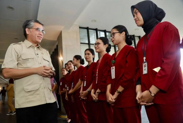 Menaker Minta Perusahaan Sesuaikan Tugas Magang dengan Latar Belakang Pendidikan Peserta