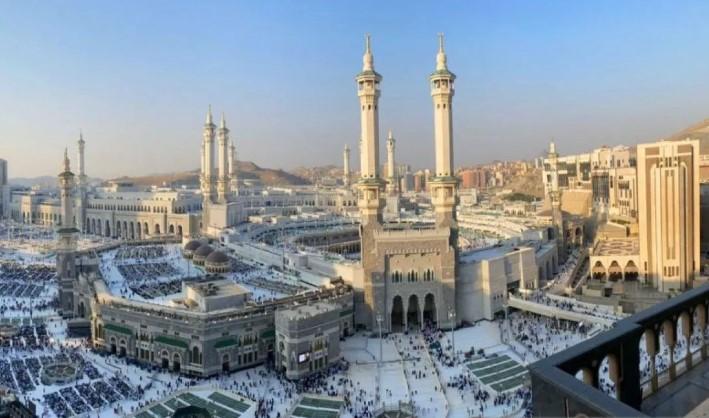 Masjidil Haram dan Masjid Nabawi Tetapkan Rencana Pelayanan Haji 2026 Berbasis AI dan Multibahasa