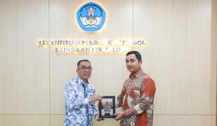 Mendiktisaintek Dorong Pembentukan Konsorsium Nasional untuk Pengembangan Satelit Indonesia