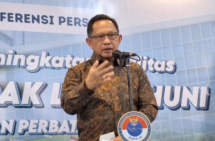 Mendagri Dorong Gubernur Bebaskan Pajak Kendaraan Listrik untuk Percepat Energi Bersih