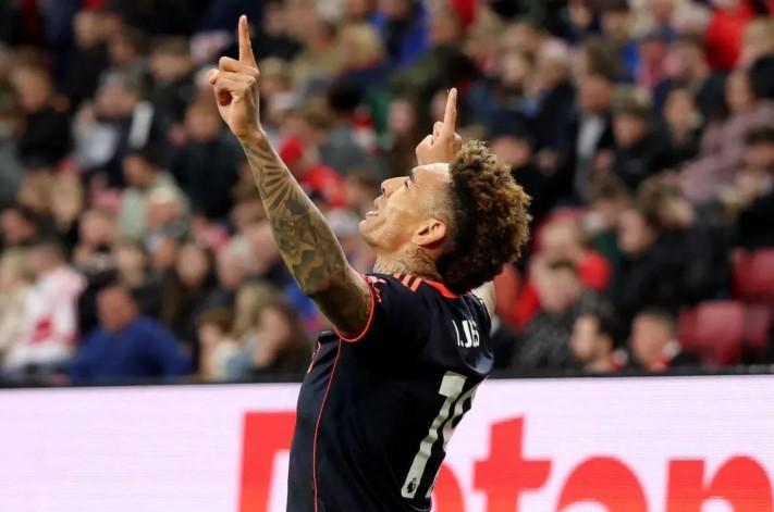 Nottingham Forest Bantai Sunderland 5-0 dan Menjauh dari Zona Degradasi Liga Inggris